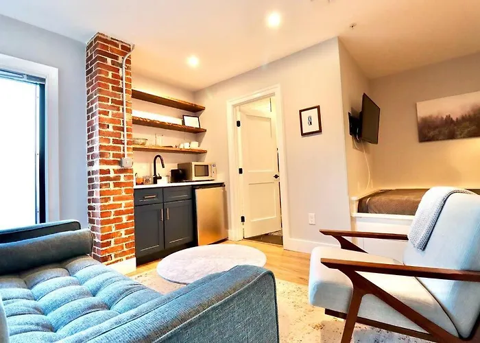 The Jefferson Suite At Prince Street Inn