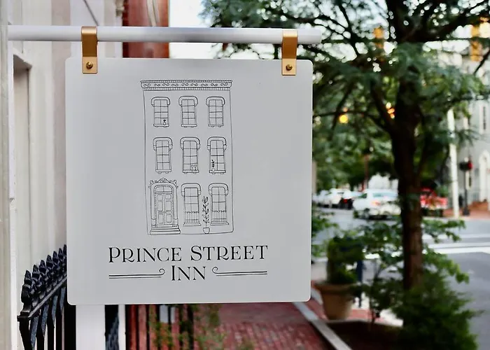 The Jefferson Suite At Prince Street Inn