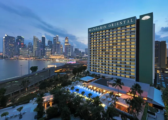 Hotels near Dhoby Ghaut in Singapore