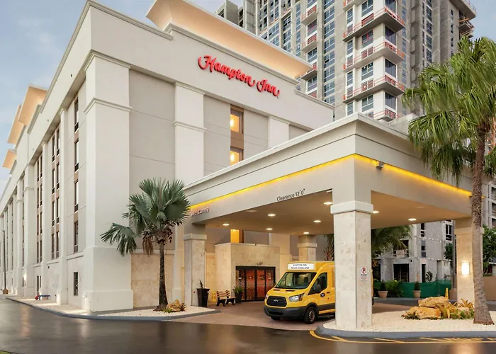 Hotels near Dadeland North in Miami