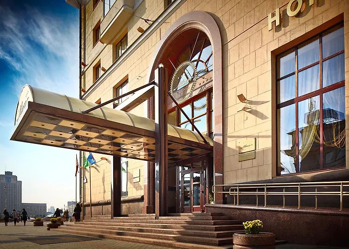 Hotels near Kupalauskaya in Minsk