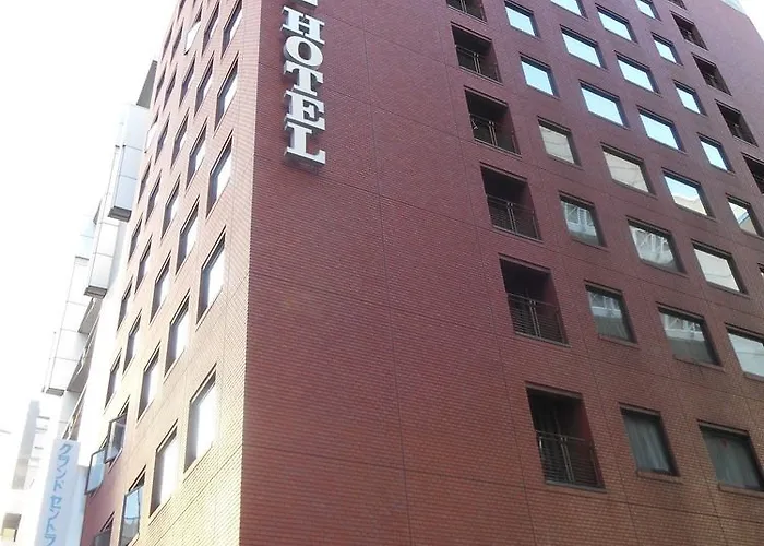 Hotels near Takebashi in Tokyo