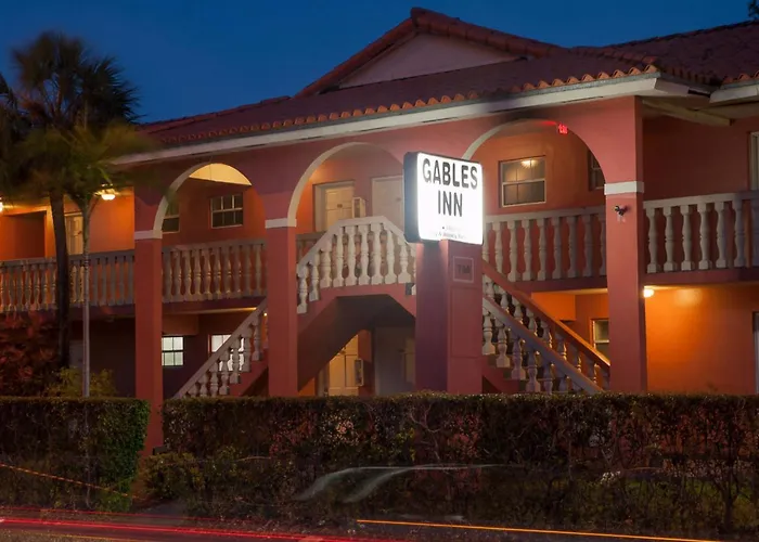 Hotels near University in Miami