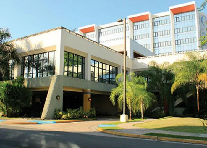 Hotels near Medical Center Station in San Juan